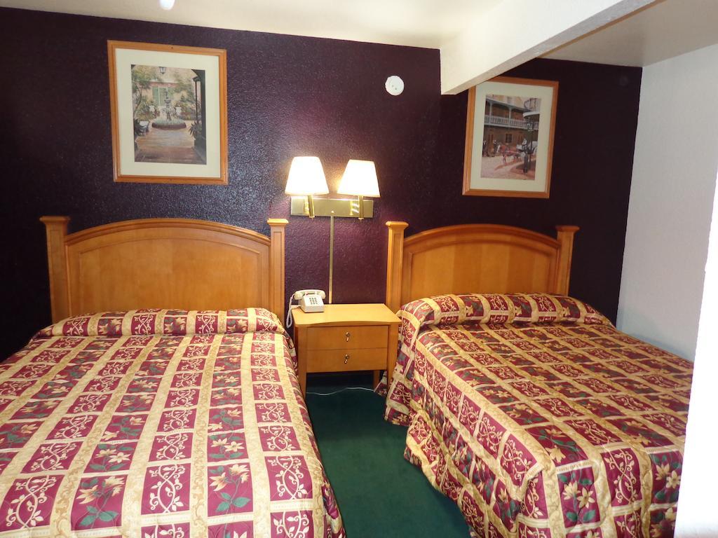 Deluxe Double Room Disability Access or Non-Smoking
